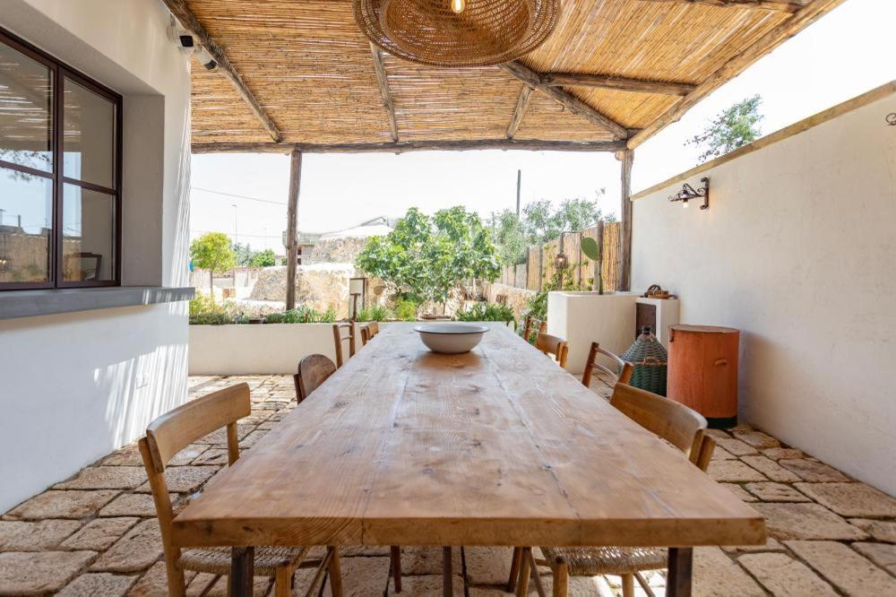Trullo Santovia Acomodação com café da manhã Sant Isidoro  Exterior foto