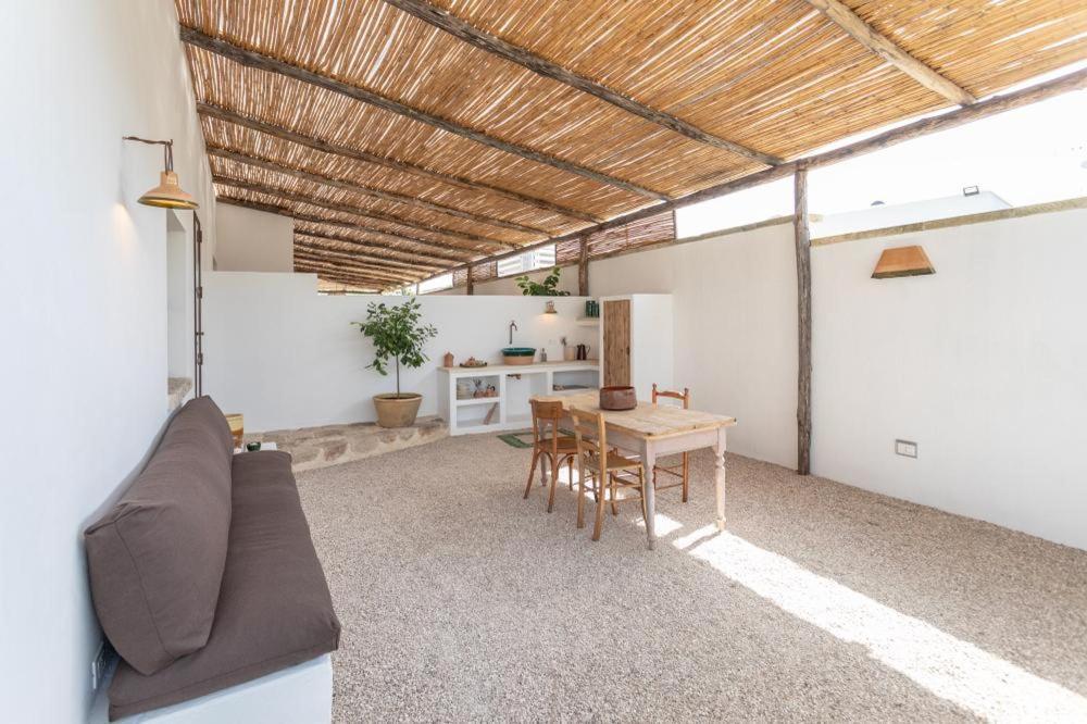 Trullo Santovia Acomodação com café da manhã Sant Isidoro  Exterior foto