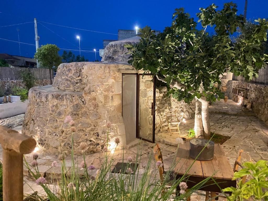 Trullo Santovia Acomodação com café da manhã Sant Isidoro  Exterior foto