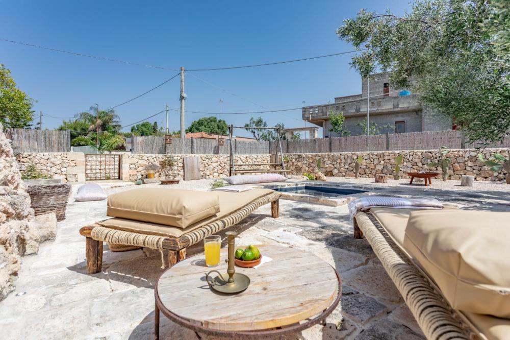 Trullo Santovia Acomodação com café da manhã Sant Isidoro  Exterior foto