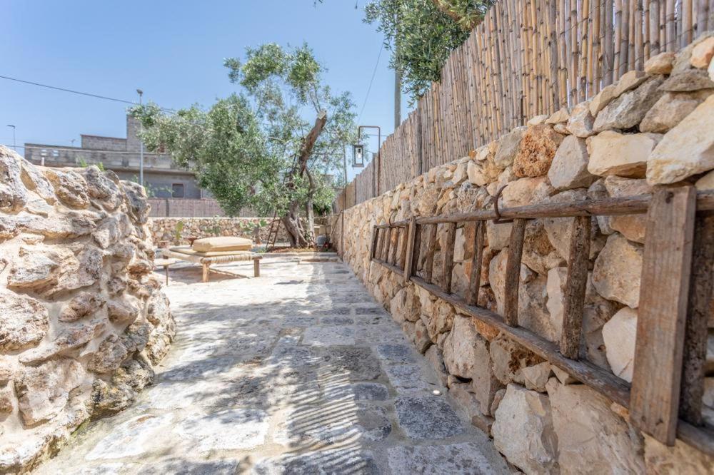 Trullo Santovia Acomodação com café da manhã Sant Isidoro  Exterior foto