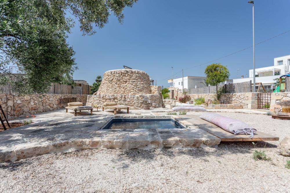 Trullo Santovia Acomodação com café da manhã Sant Isidoro  Exterior foto
