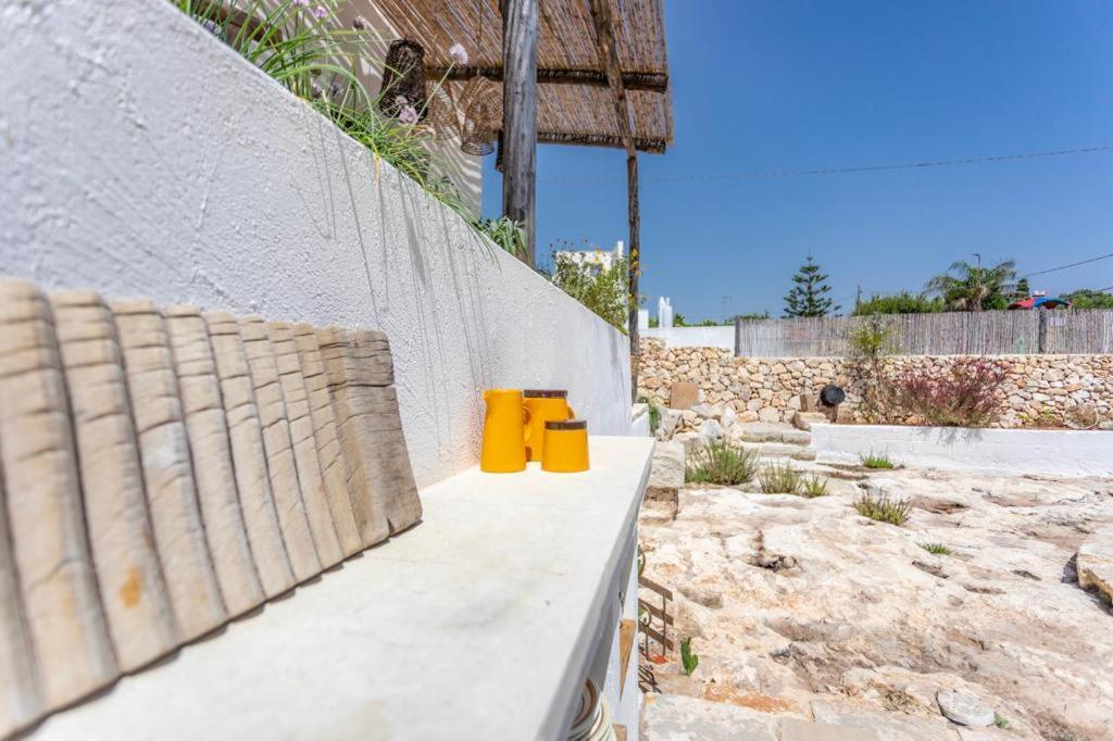 Trullo Santovia Acomodação com café da manhã Sant Isidoro  Exterior foto
