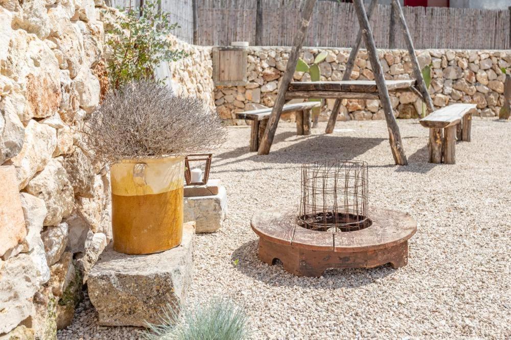 Trullo Santovia Acomodação com café da manhã Sant Isidoro  Exterior foto